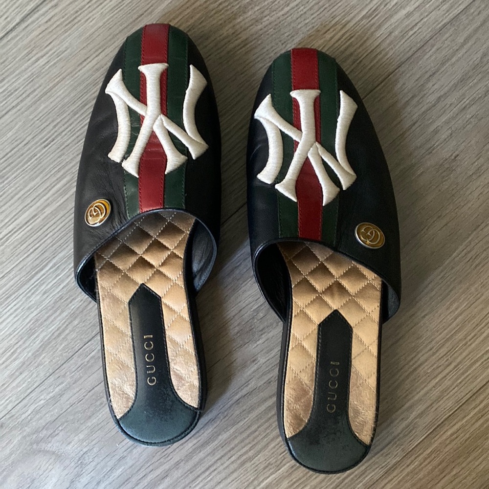 Gucci Limited Edition NY loafers